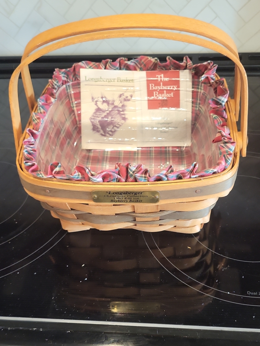 Longaberger 1993 Christmas Red and Green Plaid Lined Bayberry Basket
